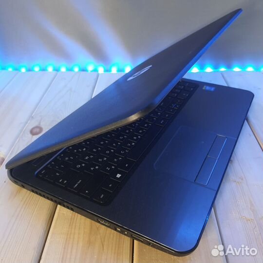 Ноутбук HP 15-r155nr