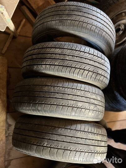 Yokohama BluEarth E70BZ 215/60 R16 95V