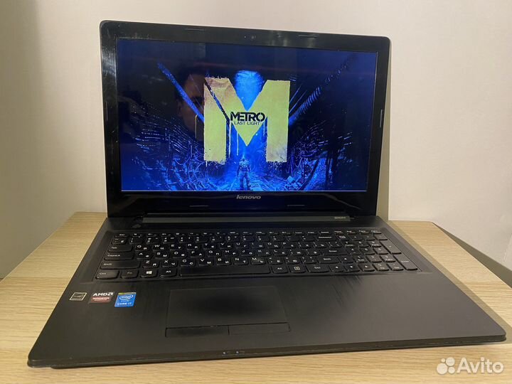 Lenovo i7/r5 m330/8GB/1000GB