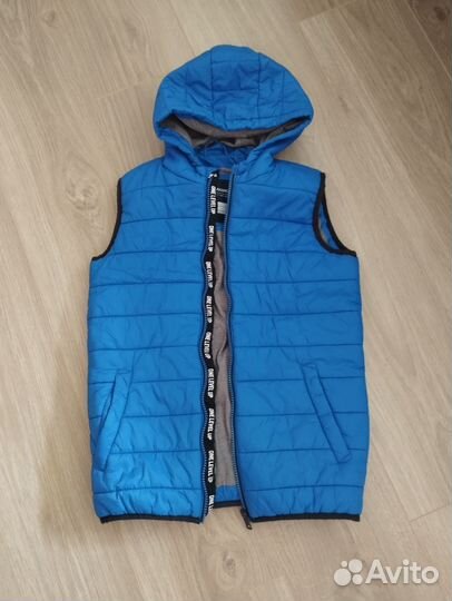 Безрукавка на мальчика р. 140/146 (9-10 лет)