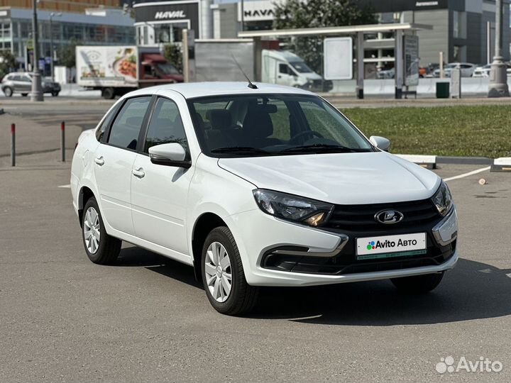 LADA Granta 1.6 МТ, 2023, 4 000 км