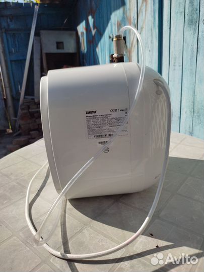 Водонагреватель Zanussi ZWH/S 10 Mini U