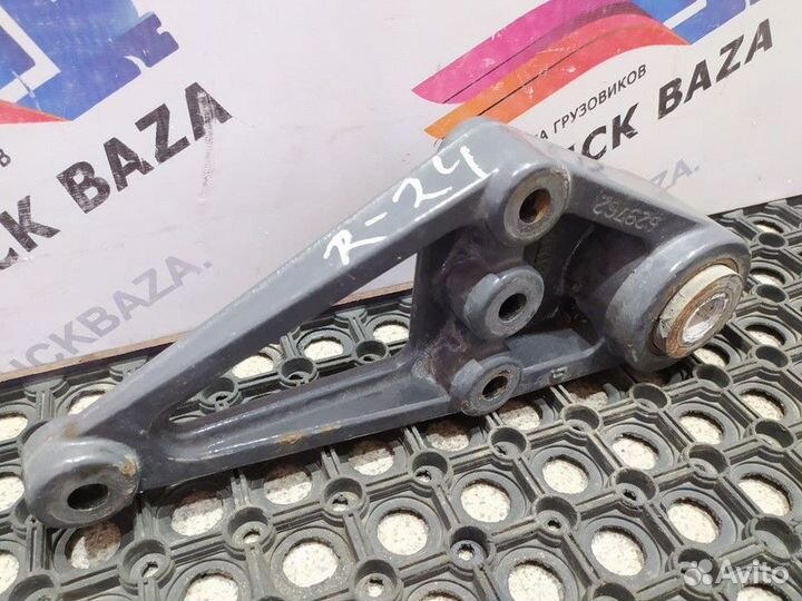 Кронштейн рессоры задний левый Renault Magnum