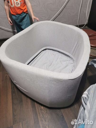 Детский сухой бассейн с шариками