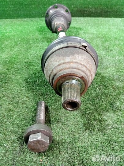 Привод передний левый Volkswagen Golf 5 BLG 1.4