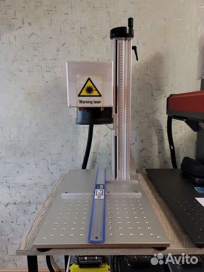 Лазерный маркер волоконный Raucys 30Q