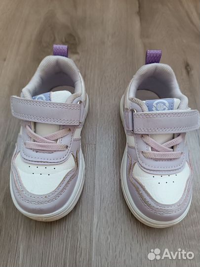 Кроссовки детские 24р-р
