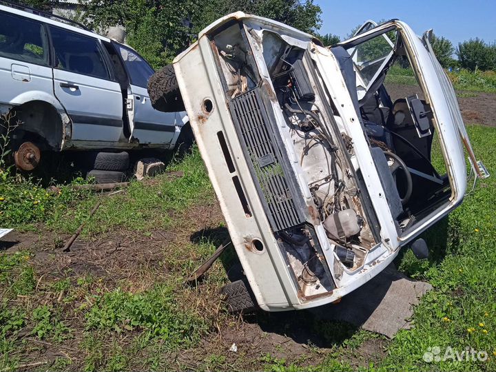 Капот на ваз 2105