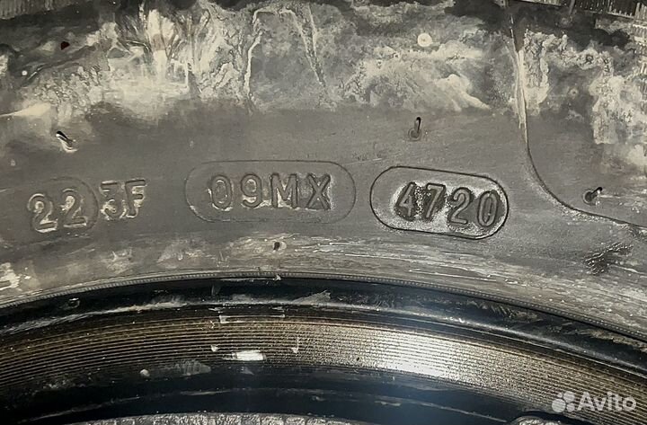 Michelin X-Ice North 4 215/55 R17 98T