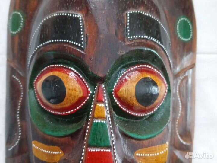 Маска африканская из черного дерева ручная работа