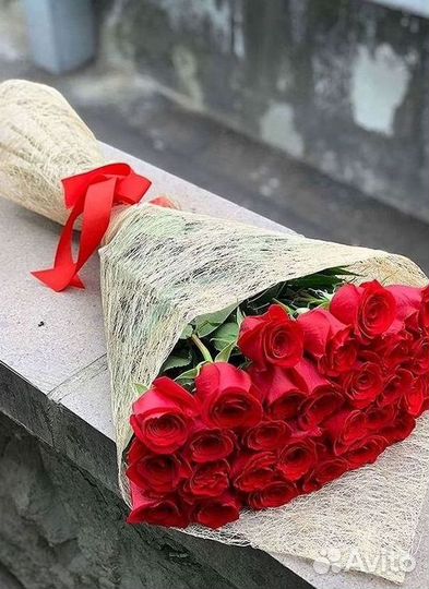 Метровые розы Доставка цветов