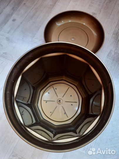 Горшок для цветов большой