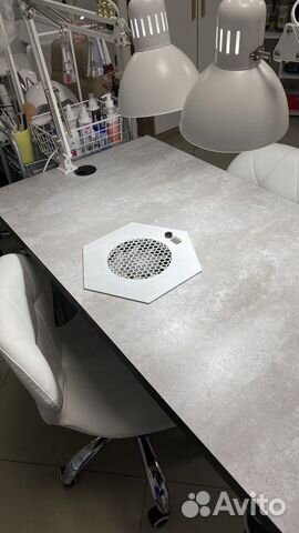 Стол для маникюра с вытяжкой