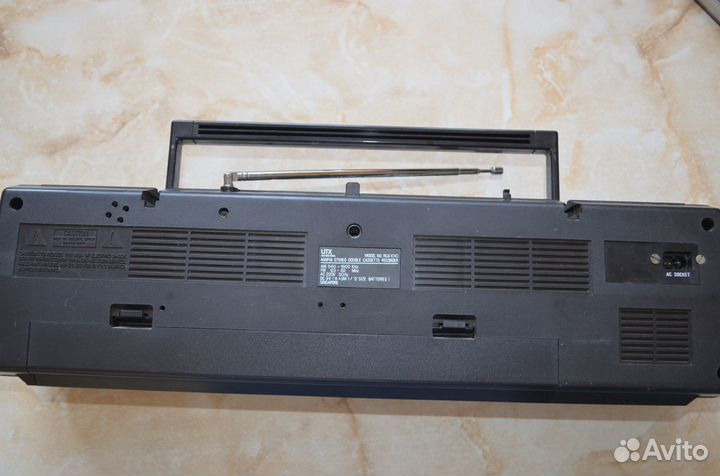 Магнитола радиоприемник UTX RCA 1010