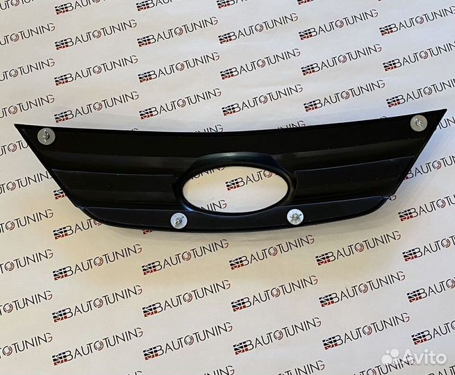 Верхняя зимняя заглушка радиатора LADA Largus