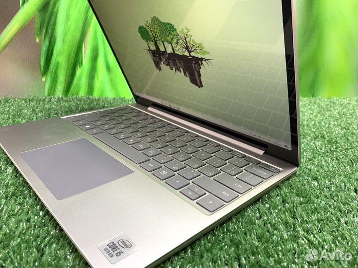 Стильный ультрабук Microsoft на Intel Core i5