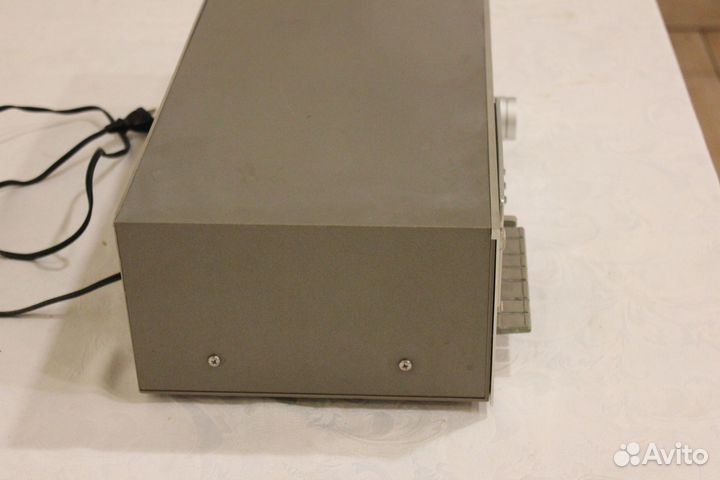 Кассетная дека Technics RS-M10