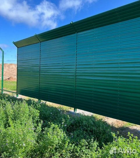 Забор из сэндвич панелей