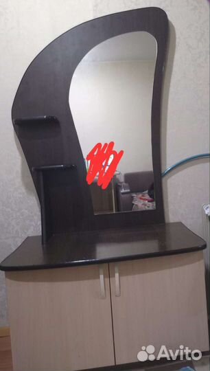 Тумба с зеркалом