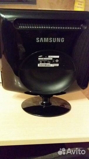 Монитор samsung