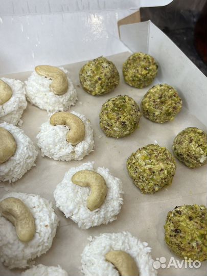 Фуршетные закуски, мини - бургеры, брускетты