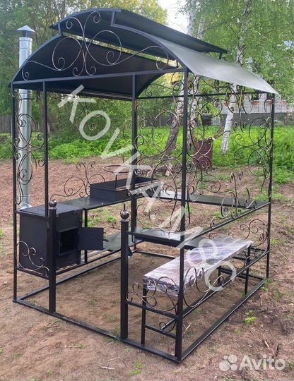 Беседка с мангалом