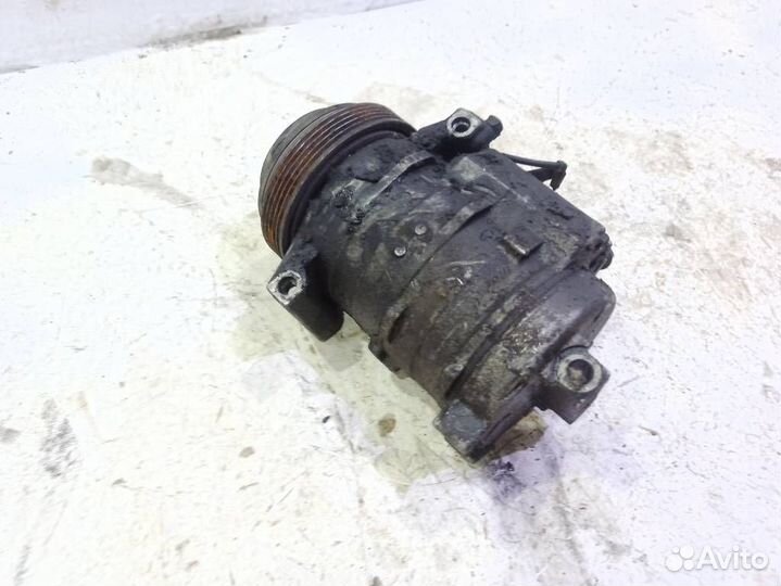 Компрессор кондиционера 64526909628