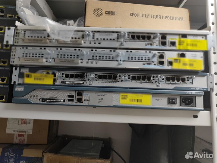 Маршрутизатор Cisco 2801 и 2811