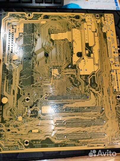 Материнская плата gigabyte