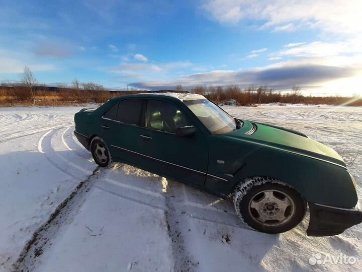 Mercedes-Benz E-класс 3.2 AT, 1995, 311 000 км