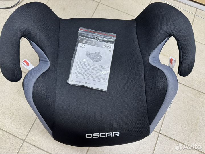 Автомобильное детское кресло бустер