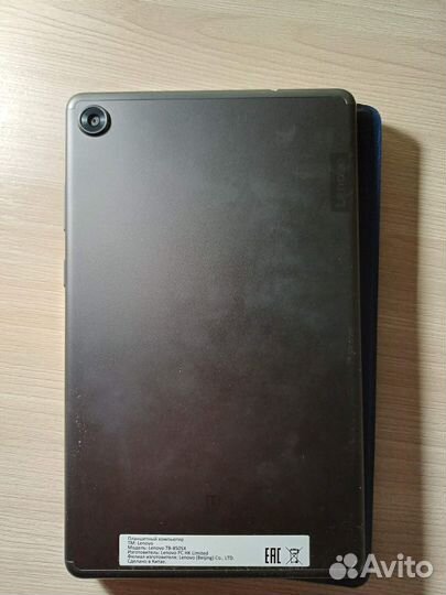 Планшет Lenovo Tab M8
