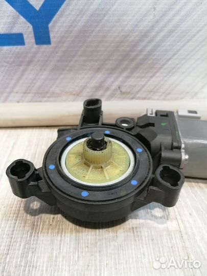 Мотор стеклоподъемника Моторчик Volkswagen polo 5