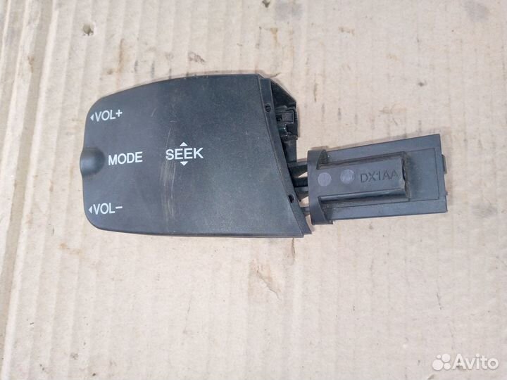 Подрулевой переключатель магнитолы Ford Focus 2