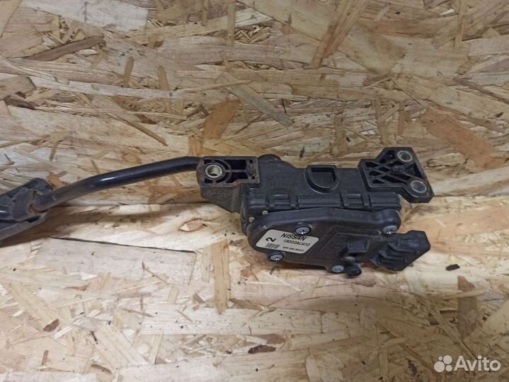 Педаль газа Nissan Almera N16