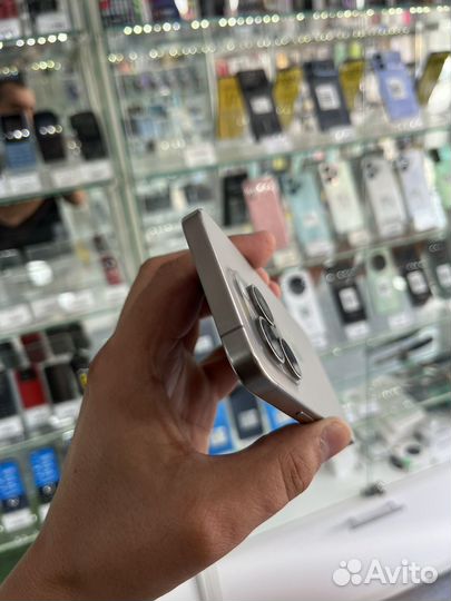 iPhone 15 Pro, 256 ГБ