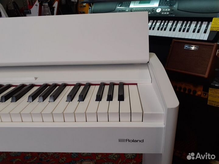 Электропианино Roland