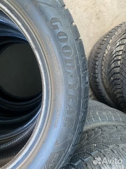 Goodyear UltraGrip Ice 225/55 R18 102T