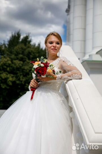 Свадебное платье