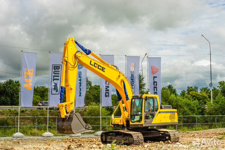 Гусеничный экскаватор SDLG (LGCE) E6215FLC, 2024