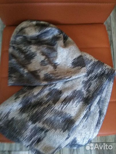 Комплект шапка и снуд