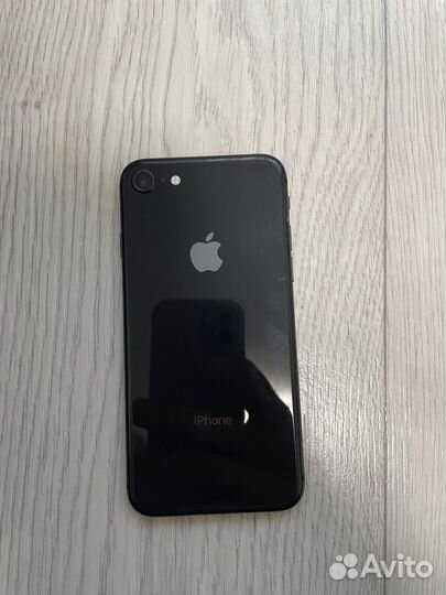 iPhone 8, 128 ГБ