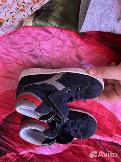 Кроссовки детские zara 25-27 размер