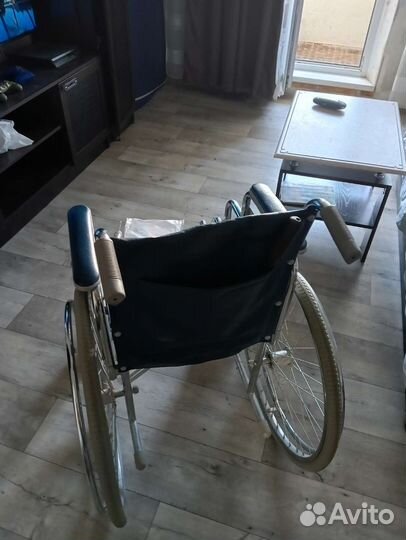 Инвалидная коляска новая
