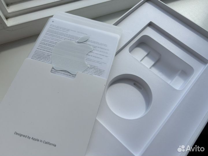 Коробка от iPad (9th Generation) Wi-Fi