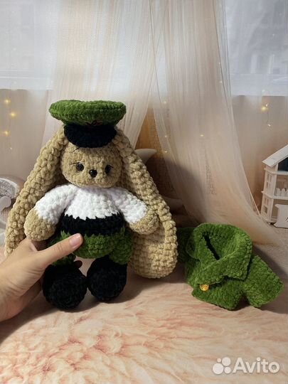 Игрушка вязаный военный Зайка