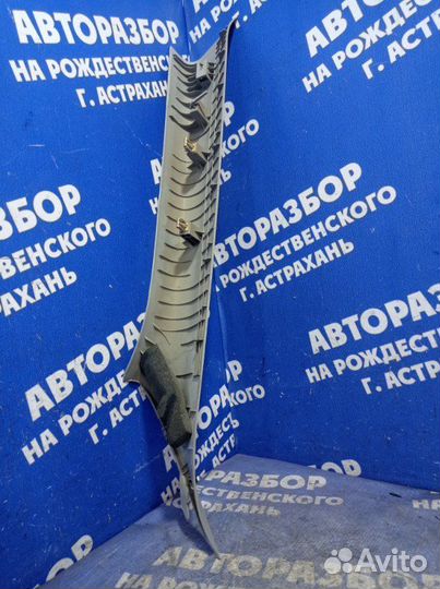 Обшивка стойки лобового стекла Skoda Octavia A4