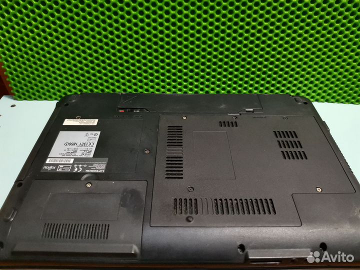 Ноутбук Fujitsu AH530 Intel Core i3 2GB 128GB