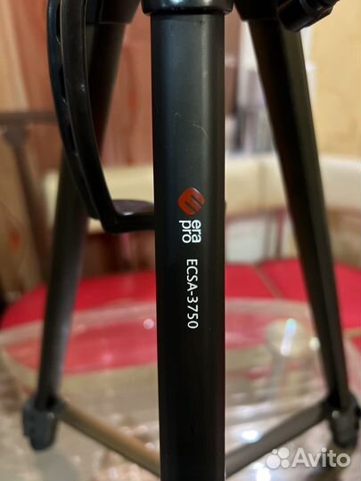 Штатив для фотоаппарата