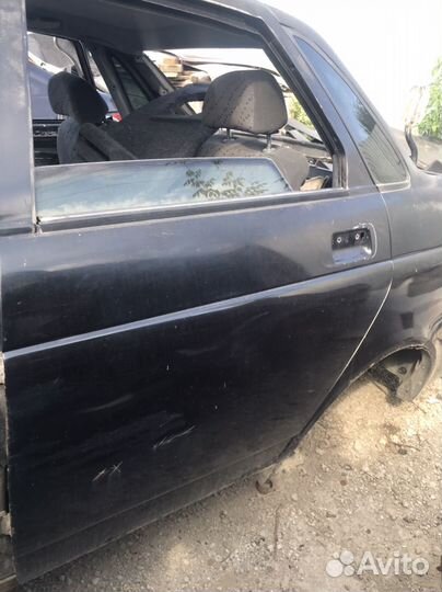 Задние двери приора